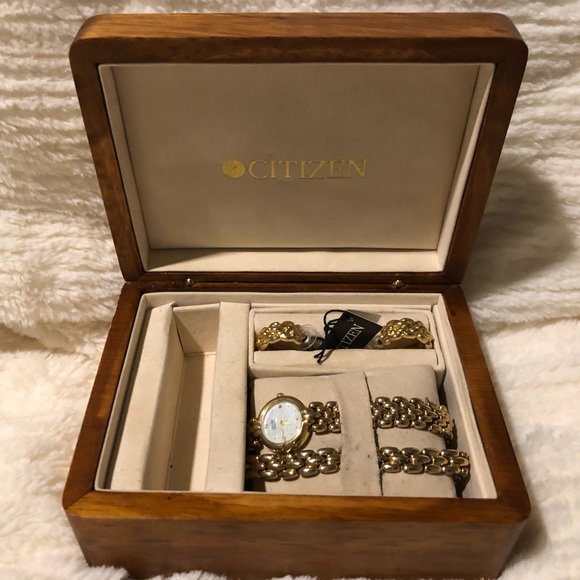 Citizen jewelry set - Picture 1 of 1